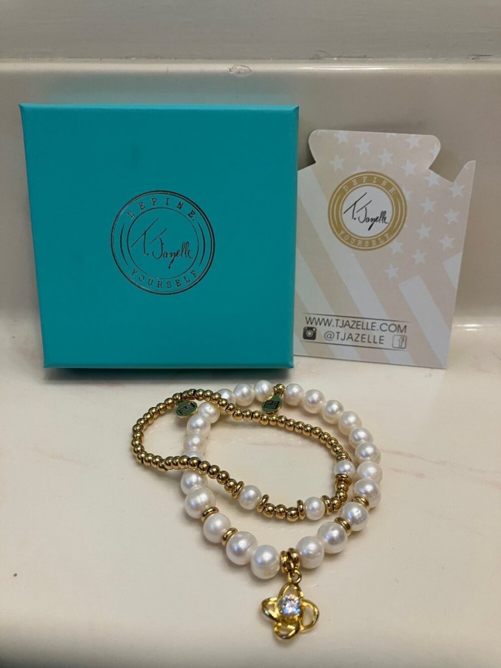 NIB T Jazelle Bracelets Elastic with some give Pearl & Gold & Charm